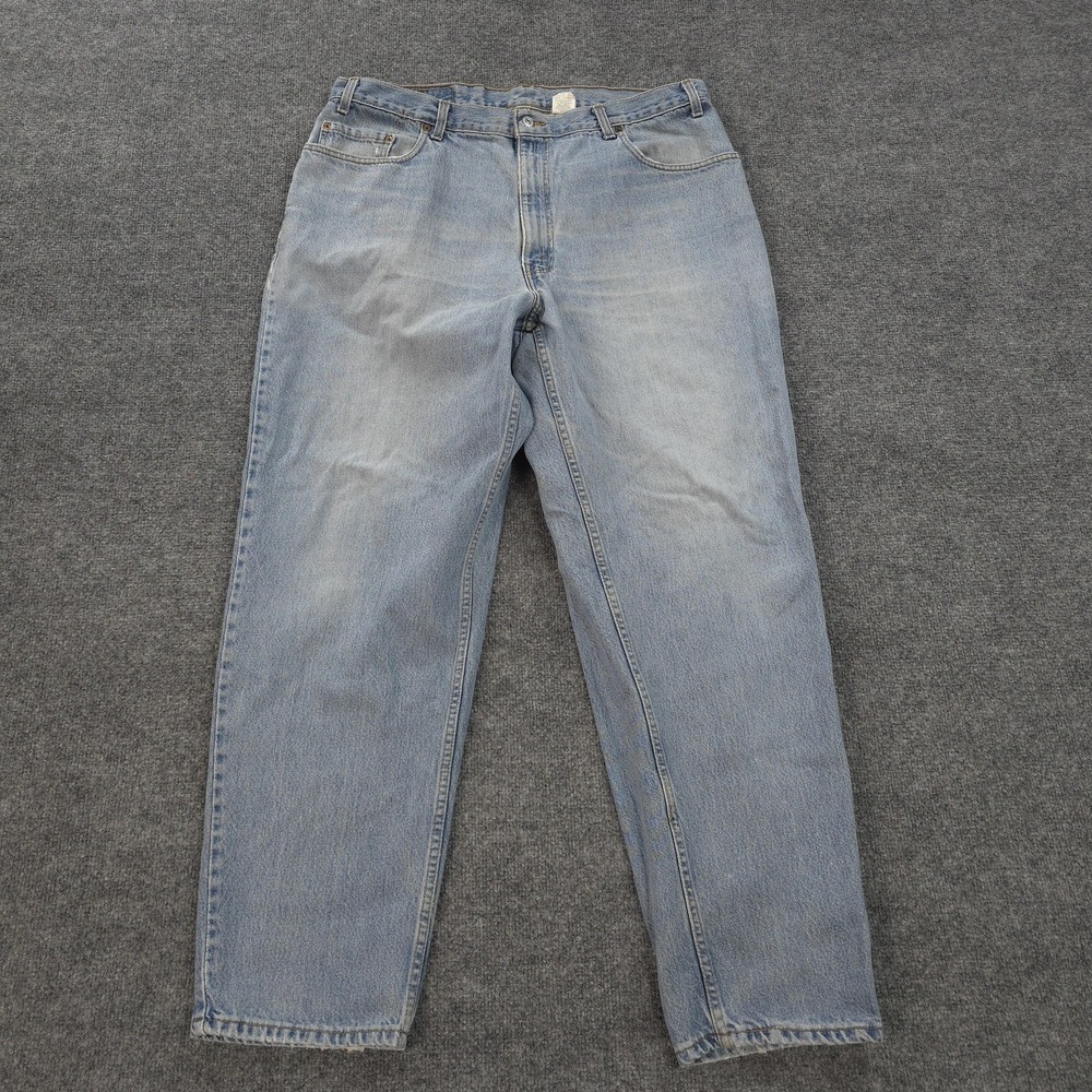 Vintage Levis Jeans Mens 40x32 Light Denim 560 Loose Tapered Made Canada 90s